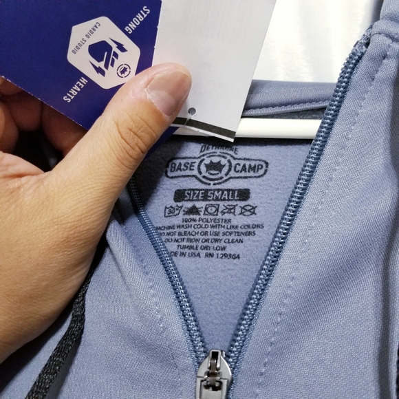 Dethrone Active Hoodie - Picture 3 of 4